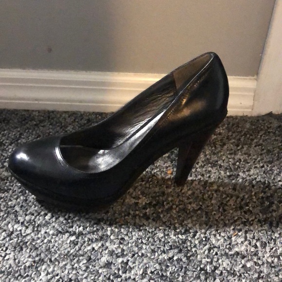 Charles David Black platform heels - Picture 2 of 4